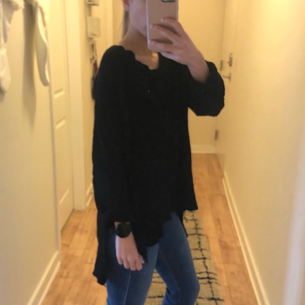 Comfy Long black sweater
